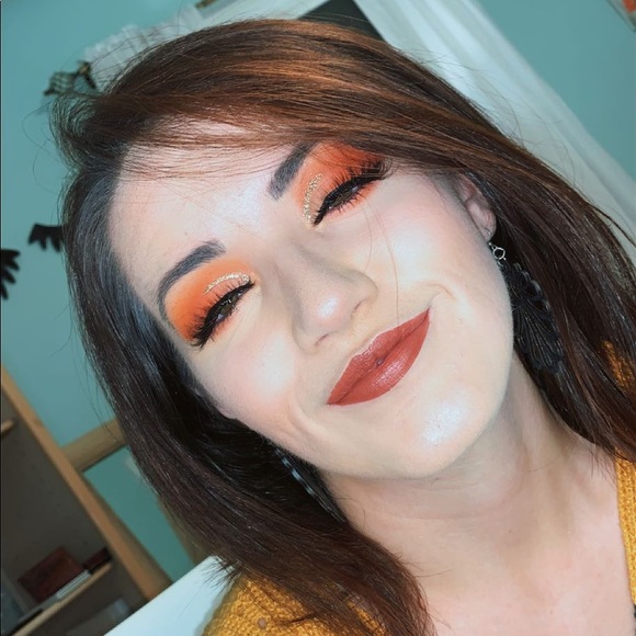 Meet your Posher, Tiffany! - Picture 8 of 10